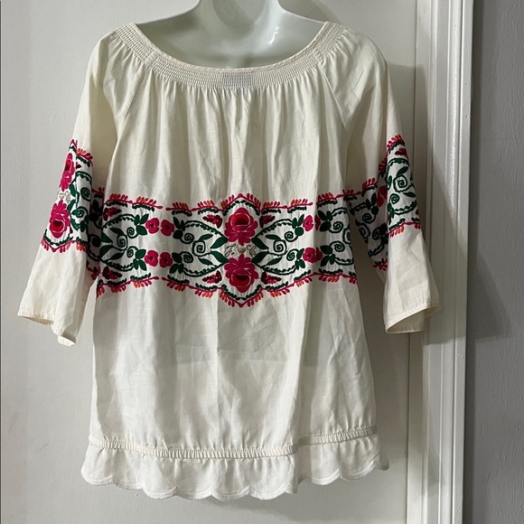 Juicy Couture white Blouse with Pink and Green Embroidery - Picture 4 of 9